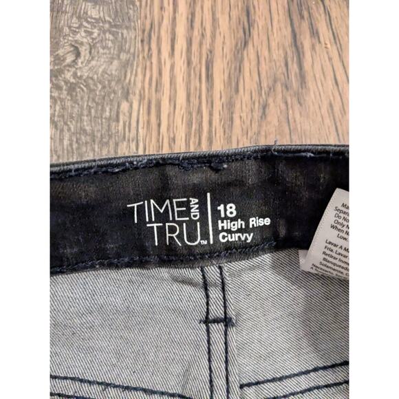 Time and True high rise curvy Camo button fly skinny jeans size 18 - Picture 3 of 5